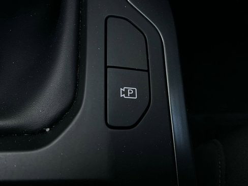 Used 2025 Kia K4 LXS image 24