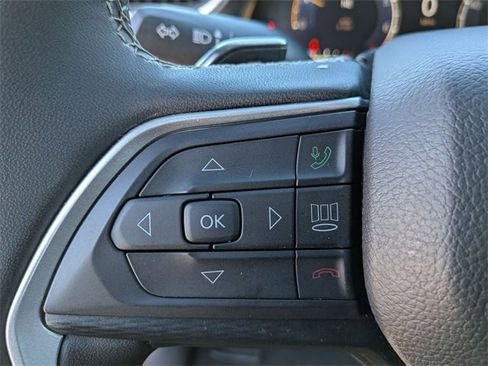 Certified 2024 Jeep Grand Cherokee L Laredo image 18