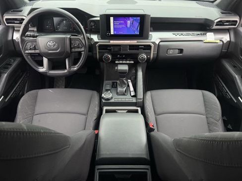 Used 2025 Toyota Tacoma SR5 AWD/4WD image 12