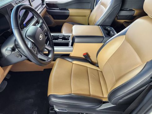 Used 2024 Ford F350 Lariat w/ Lariat Ultimate Package AWD/4WD image 12