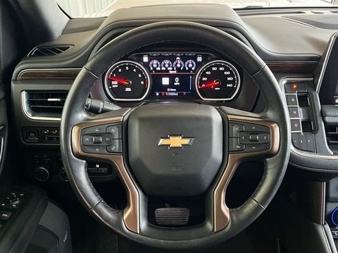 Used 2021 Chevrolet Suburban High Country w/ Premium Package image 17