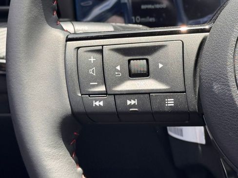 New 2025 Nissan Kicks SR image 10