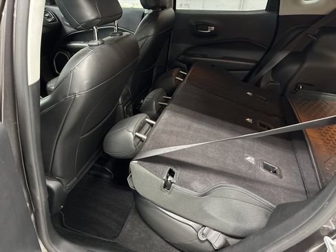 Used 2019 Jeep Compass Limited w/ Premium Lighting Group image 26