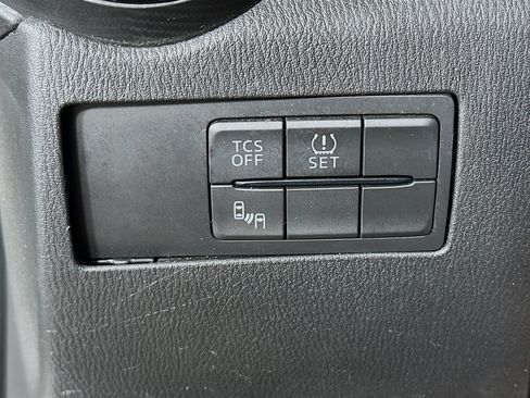 Used 2017 MAZDA CX-3 Touring FWD image 17
