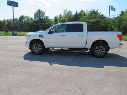 Used 2017 Nissan Titan Platinum Reserve image 1