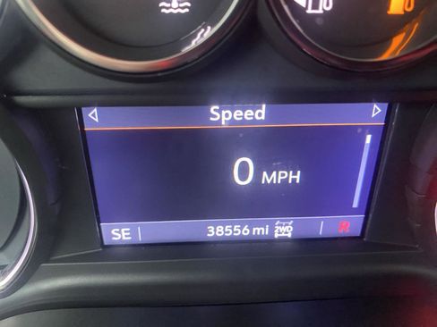 Used 2020 Chevrolet Silverado 1500 LT w/ All-Star Edition image 31