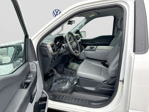 Used 2025 Ford F150 XL RWD image 10