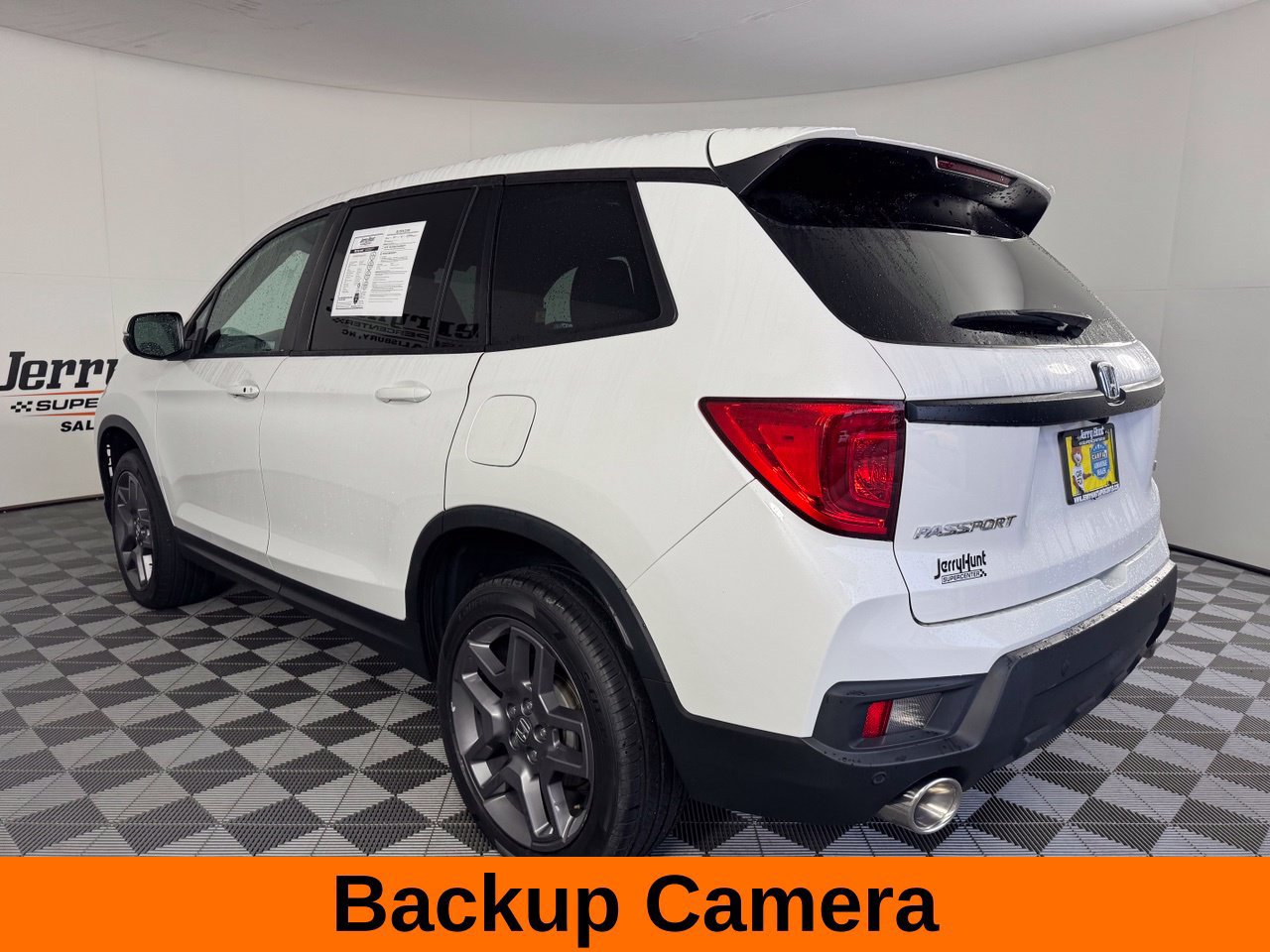 Used 2023 Honda Passport EX-L image 9