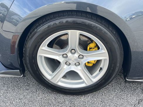 Used 2020 Chevrolet Camaro LT image 29