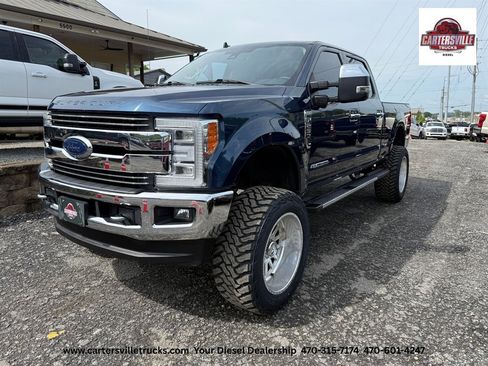 Used 2019 Ford F250 Lariat w/ Lariat Ultimate Package AWD/4WD image 2