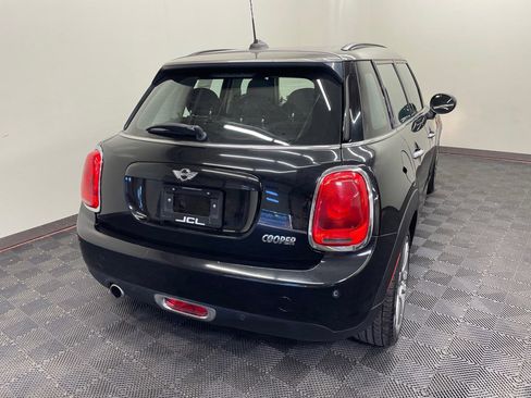 Used 2017 MINI Cooper 4-Door Hardtop image 9