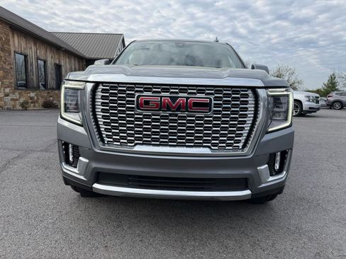 Used 2022 GMC Yukon XL Denali image 9