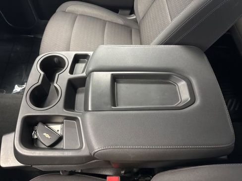 Used 2025 Chevrolet Silverado 2500 LT w/ Convenience Package image 42