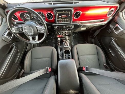 Used 2019 Jeep Wrangler Unlimited Rubicon image 24