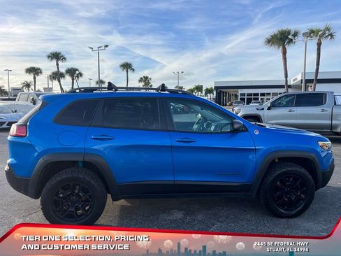 Used 2020 Jeep Cherokee Trailhawk w/ Cold Weather Group image 7