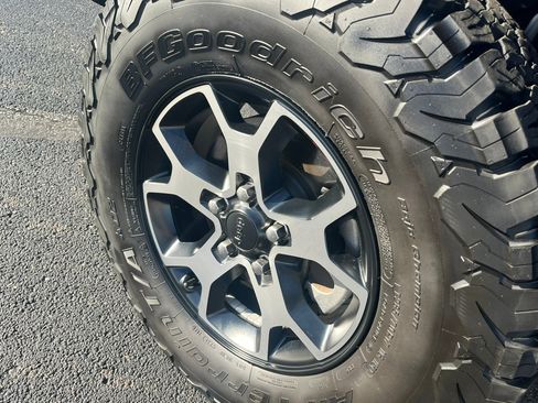 Used 2021 Jeep Wrangler Unlimited Rubicon image 8