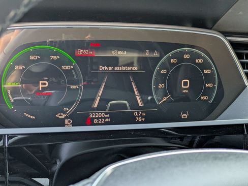 Used 2022 Audi e-tron S Premium Plus AWD/4WD image 12