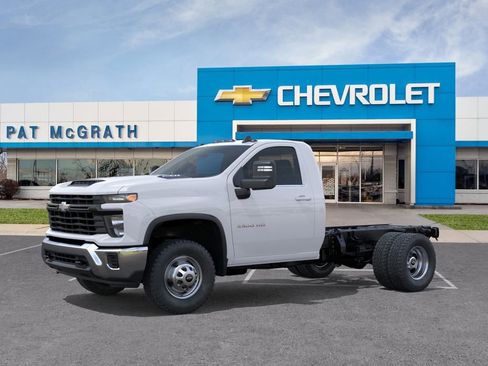 New 2026 Chevrolet Silverado 3500 W/T w/ WT Convenience Package AWD/4WD image 2