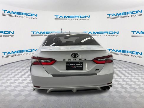 Used 2024 Toyota Camry SE FWD image 4