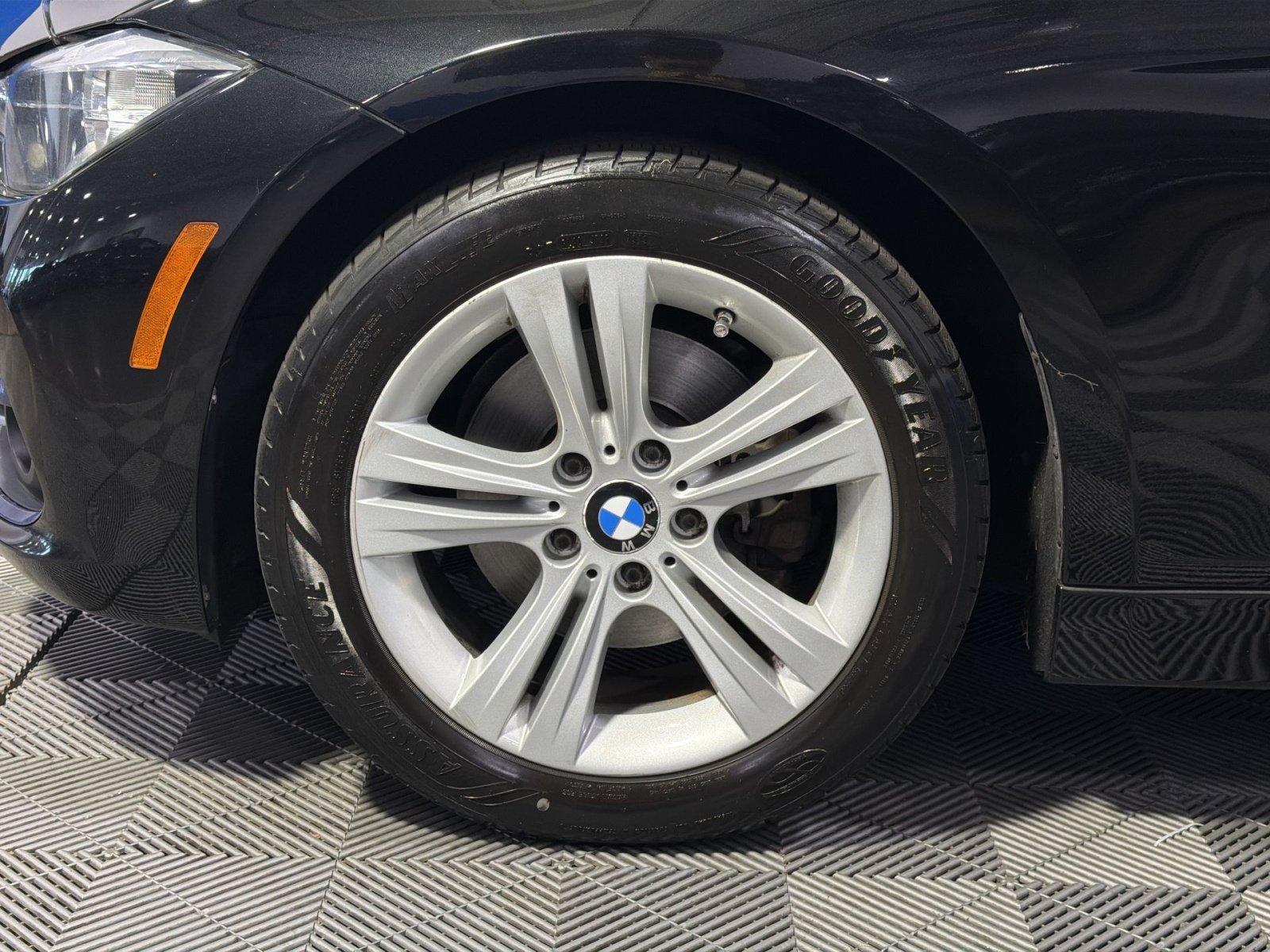 Used 2016 BMW 328i xDrive Sedan AWD/4WD image 15
