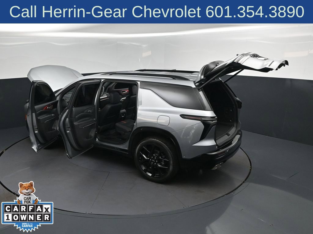 Used 2026 Chevrolet Traverse RS w/ LPO, Floor Liner Package FWD image 47