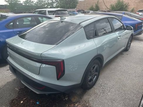 Used 2025 Kia K4 FWD image 4