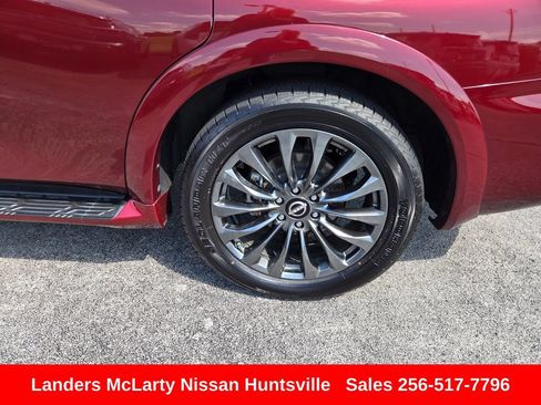 Used 2023 Nissan Armada Platinum w/ Captain's Chairs Package RWD image 12
