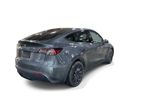 Certified 2023 Tesla Model Y Long Range AWD/4WD image 6