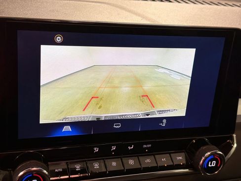 Used 2023 Chevrolet Colorado LT w/ LT Convenience Package RWD image 26