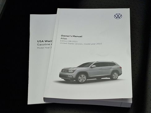 Certified 2022 Volkswagen Atlas SE w/ Panoramic Sunroof Package image 24