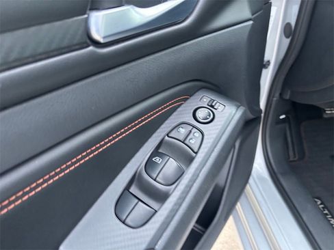 Used 2022 Nissan Altima 2.5 SR image 24