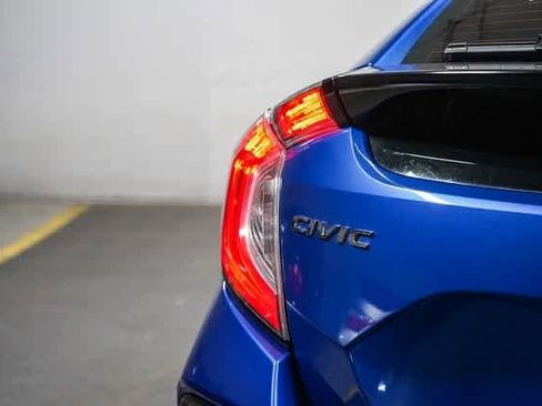 Used 2018 Honda Civic EX image 11