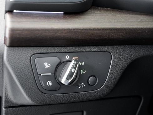 Certified 2025 Audi Q5 2.0T Premium Plus w/ Premium Plus Package image 10