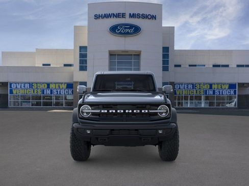 New 2025 Ford Bronco Outer Banks w/ Sasquatch Package AWD/4WD image 6