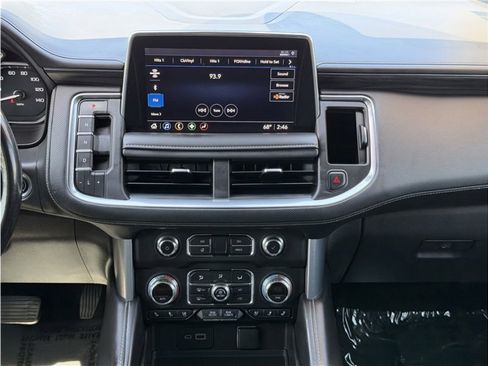 Used 2021 GMC Yukon XL SLT AWD/4WD image 48