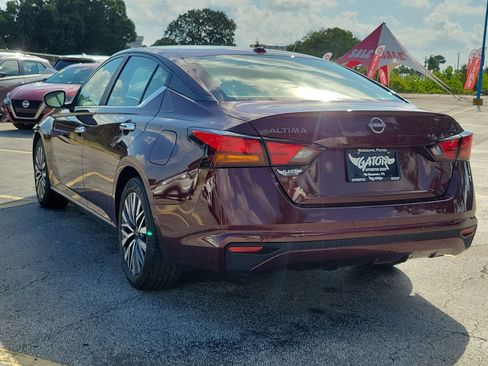 Used 2025 Nissan Altima 2.5 SV FWD image 4