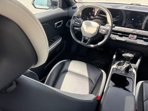 Used 2025 Kia K4 GT-Line w/ GT-Line Premium Package FWD image 15