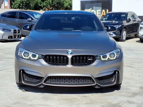 Used 2018 BMW M4 Coupe w/ Competition Package RWD image 2