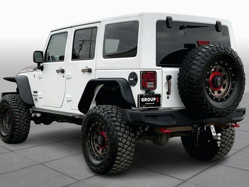 Used 2017 Jeep Wrangler Unlimited Rubicon image 10