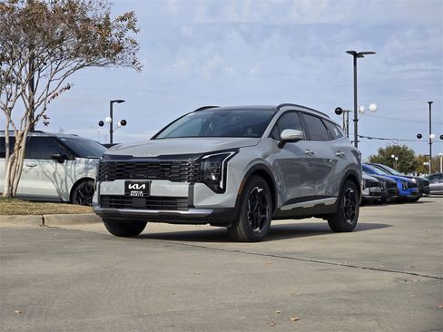 New 2026 Kia Sportage EX image 2