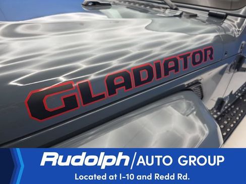 Used 2024 Jeep Gladiator Sport image 9