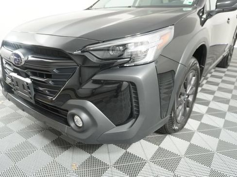 Certified 2025 Subaru Outback Onyx Edition AWD/4WD image 11