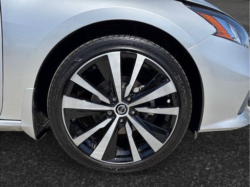 Used 2020 Nissan Altima 2.5 SR image 13