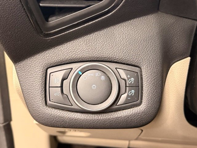 Used 2018 Ford Escape Titanium w/ Ford Safe & Smart Package AWD/4WD image 15