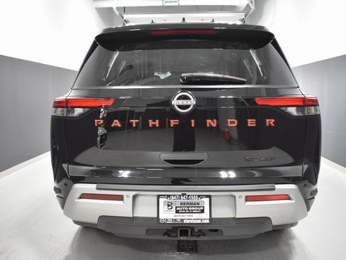 Used 2022 Nissan Pathfinder SL w/ Lighting Package (N92) image 9