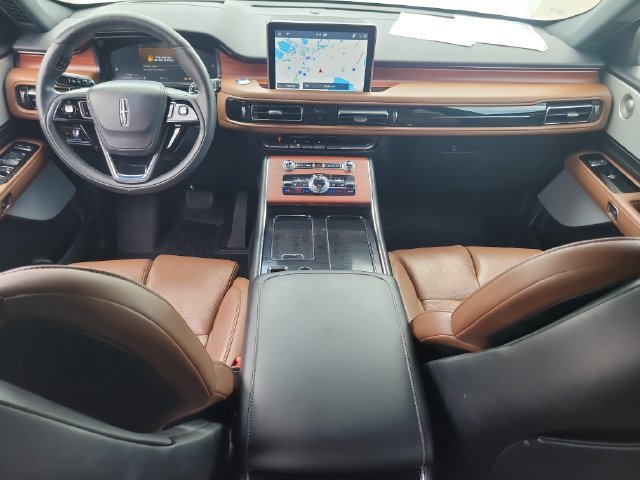 Used 2023 Lincoln Aviator Reserve w/ Equipment Group 201A RWD image 16