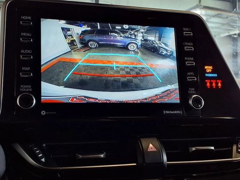 Used 2020 Toyota C-HR Limited FWD image 19