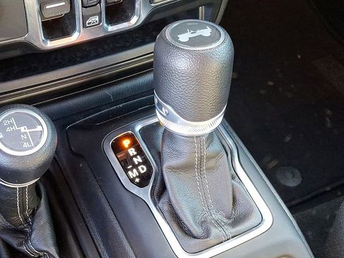 Used 2024 Jeep Wrangler Sahara w/ Safety Group image 14