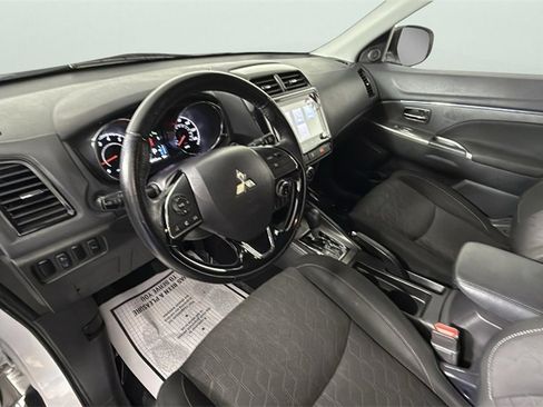 Used 2021 Mitsubishi Outlander Sport SE image 34