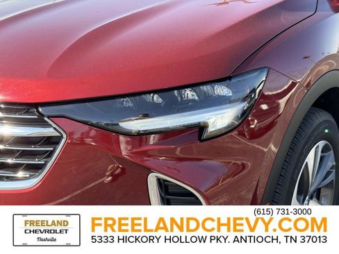 Used 2023 Buick Envision Essence image 10